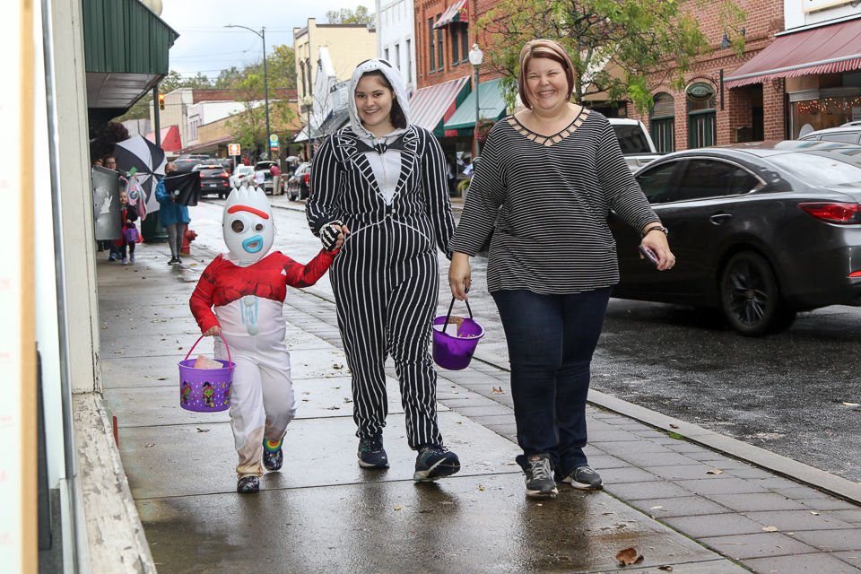 Halloween Trick or Treat Downtown Morganton 2019-9437.JPG